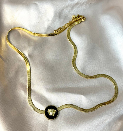 Black Round Pendant Necklaces Stainless Steel Snake Chain Chokers