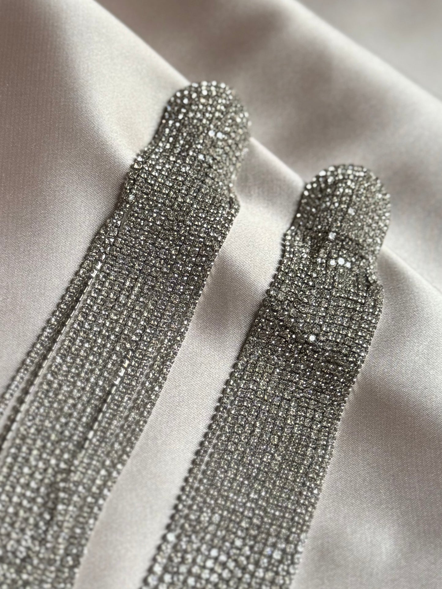 FYUAN Long Tassel Rhinestone Drop Earrings for Women Ovsize Crystal Dangle Earrings