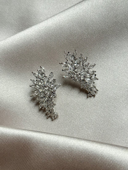 Huitan Sparkling Women's Cubic Zirconia Stud Earrings