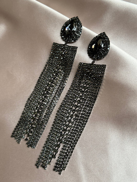 2PC black Women's Fashion Copper Inlaid Claw Chain Exaggerated Water Drop Earrings