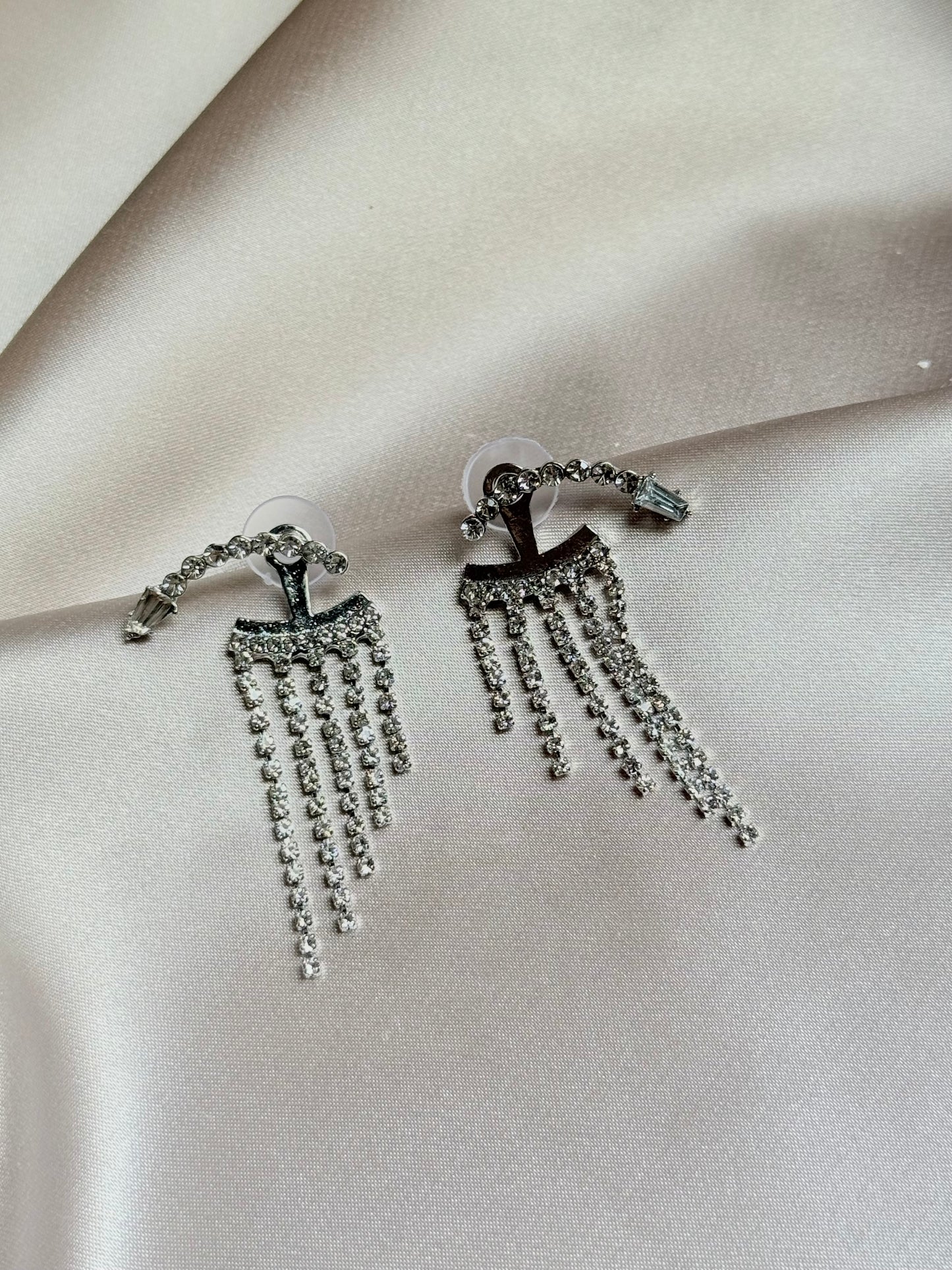 Sparkling Rhinestone Pearl Earrings