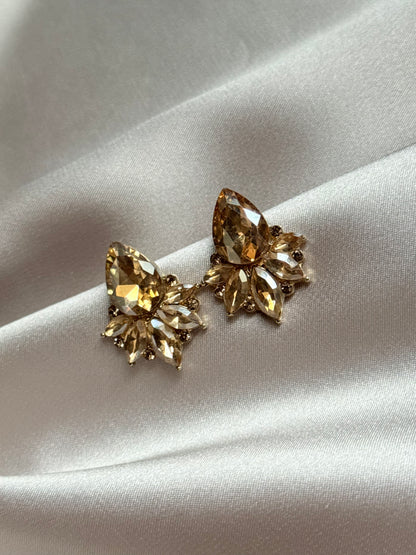 Veyofun Classic Crystal Party Stud Earrings