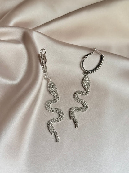 Long Tassel Rhinestone Drop Earrings for Women Snake Shape Crystal Dangle Earrings
