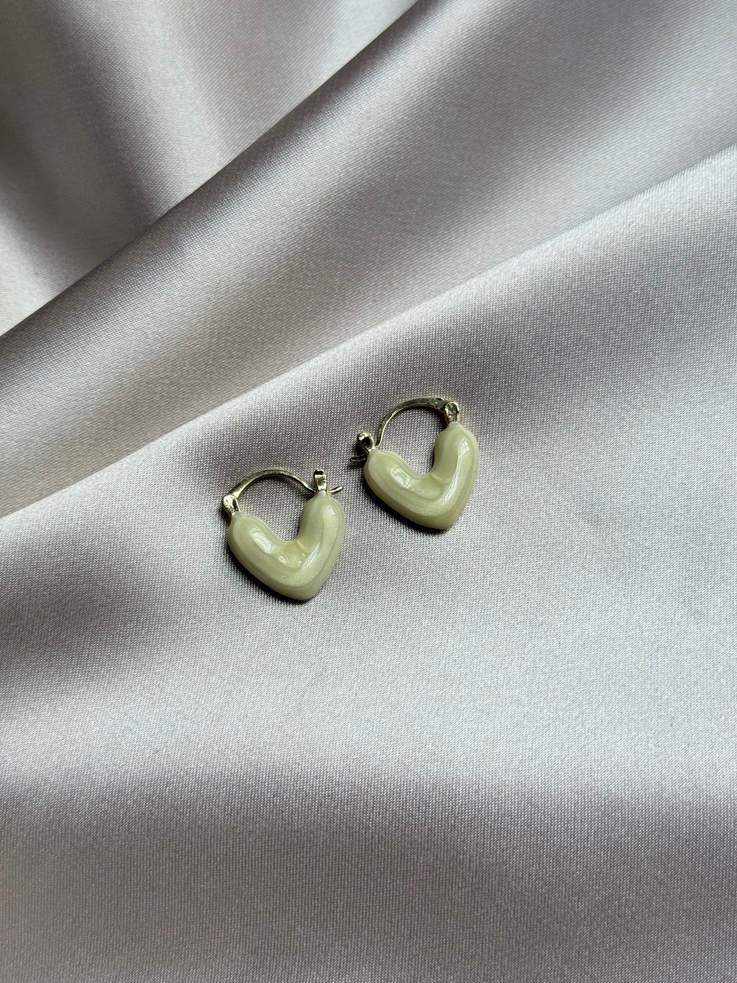 Minimalist Love Heart Drop Earrings for Women