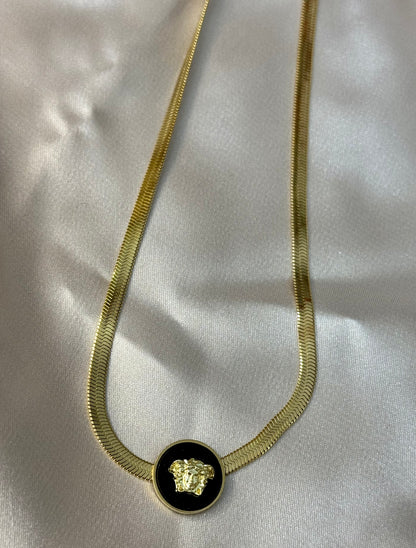 Black Round Pendant Necklaces Stainless Steel Snake Chain Chokers