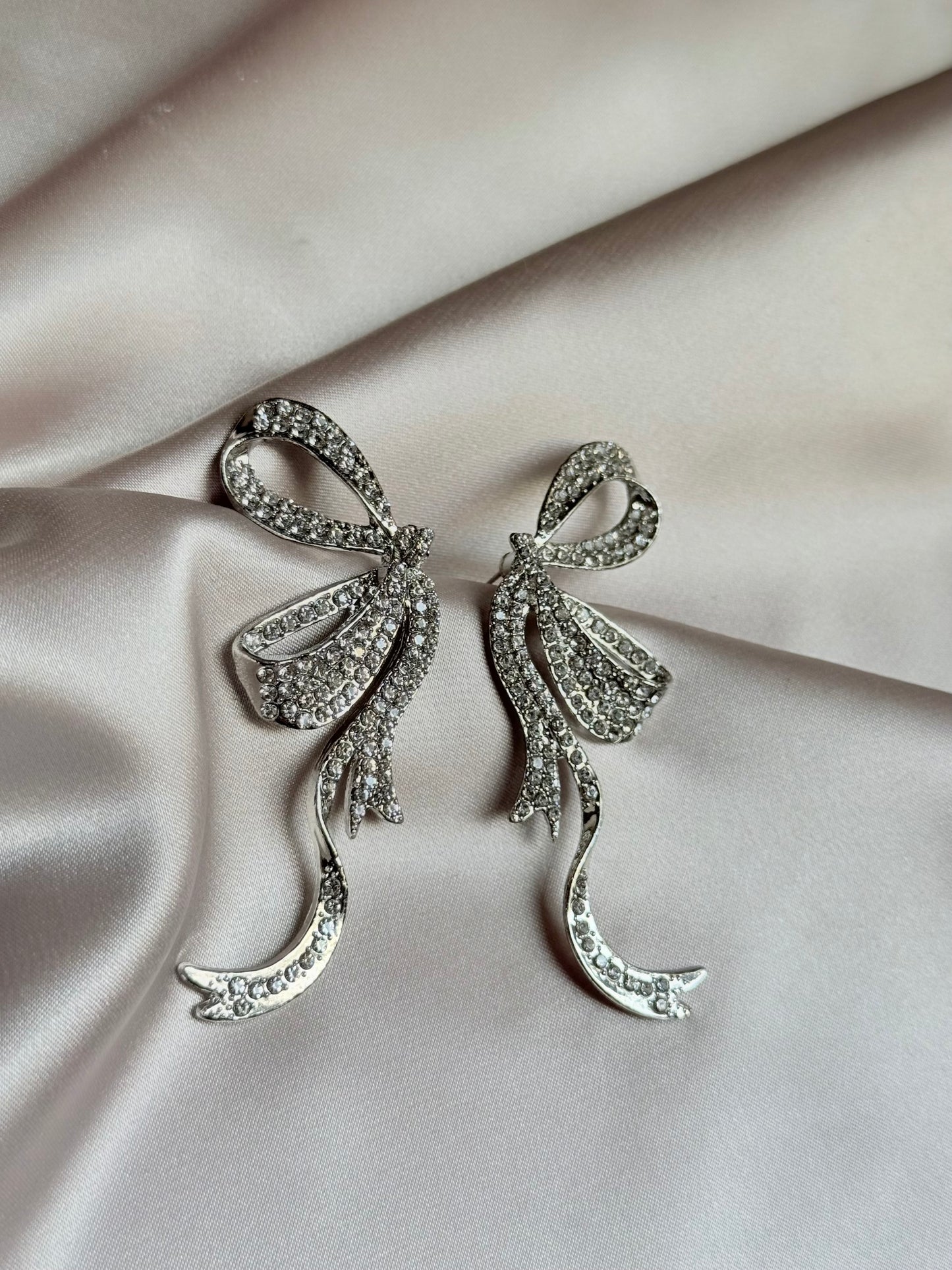 Elegant Bow Tie Full Stone Ribbon Hoop Earrings