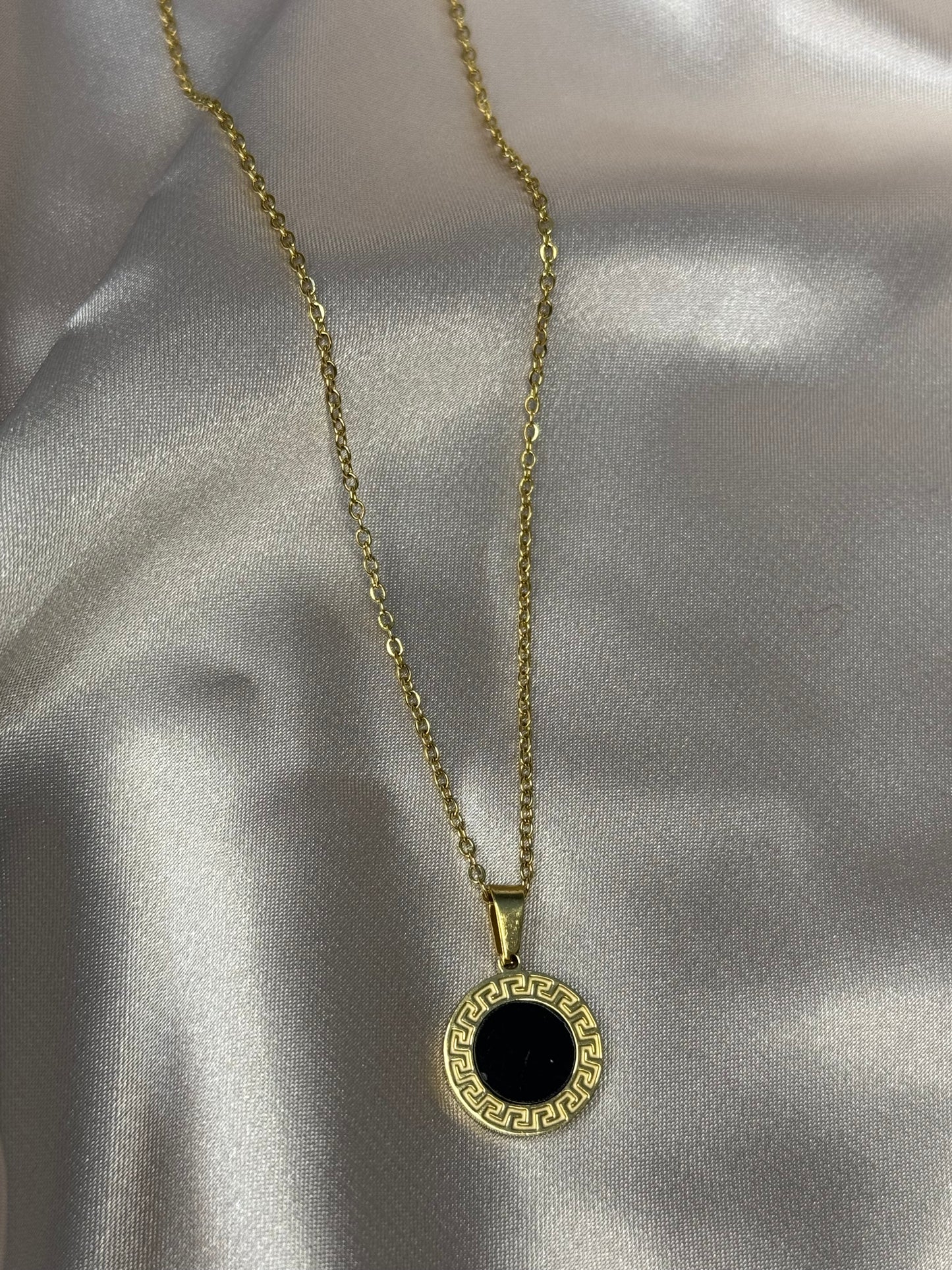 Black Round Pendant Necklaces Stainless Steel Chain