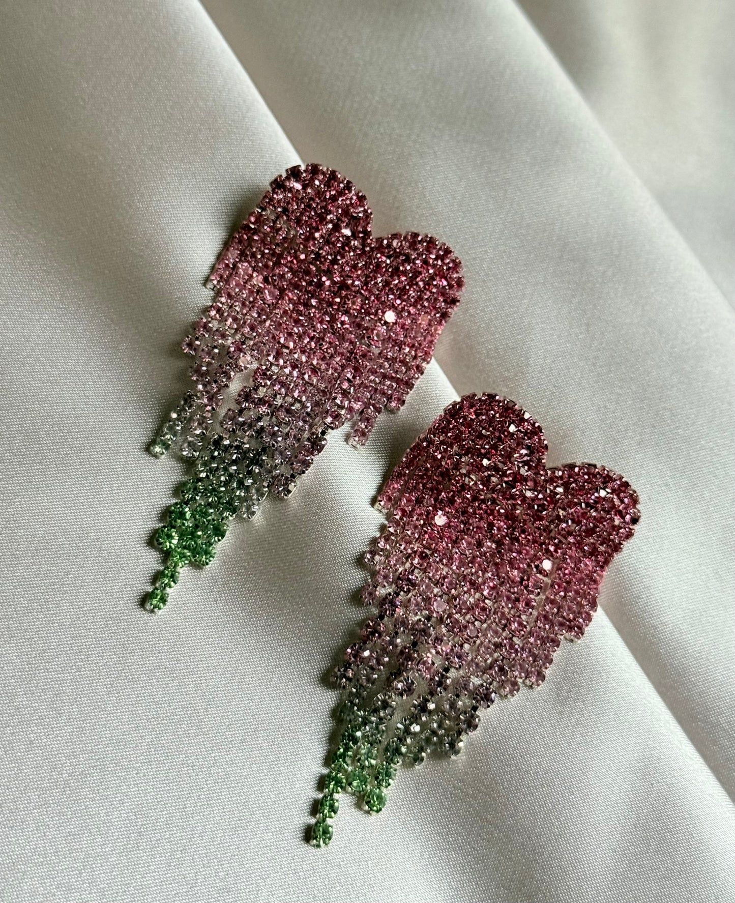 Fashion gradient color love heart full diamond tassel earrings