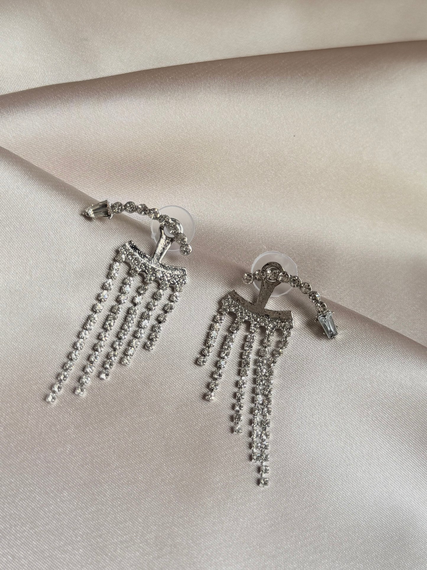 Sparkling Rhinestone Pearl Earrings