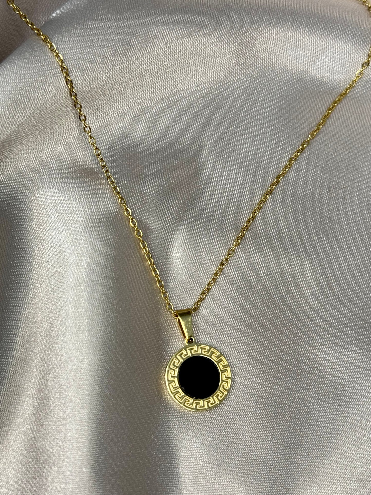 Black Round Pendant Necklaces Stainless Steel Chain
