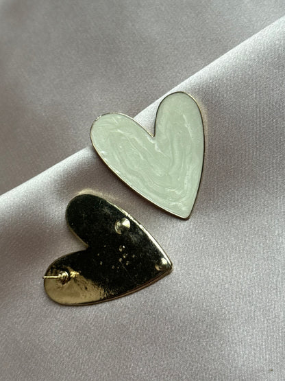 Simple Temperament Metal Enamle Love Heart Clip Earrings