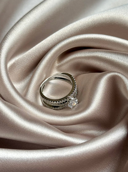 Sparkling Zircon Set Diamond Ring