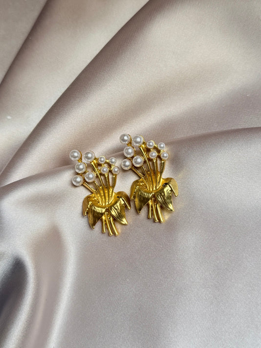 Vintage European Palace Style Matte Gold Color Pearl Flower Earrings